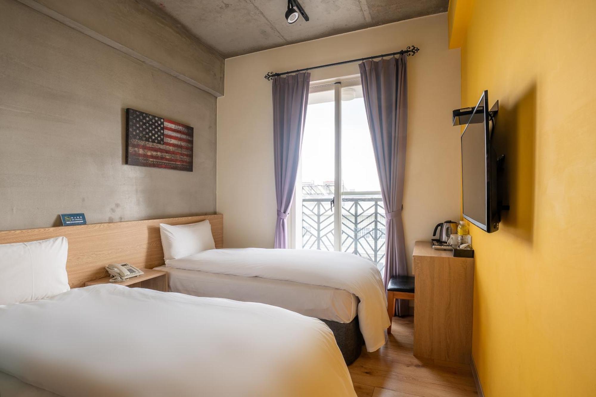 Check Inn Express Taichung Yizhong Exterior foto