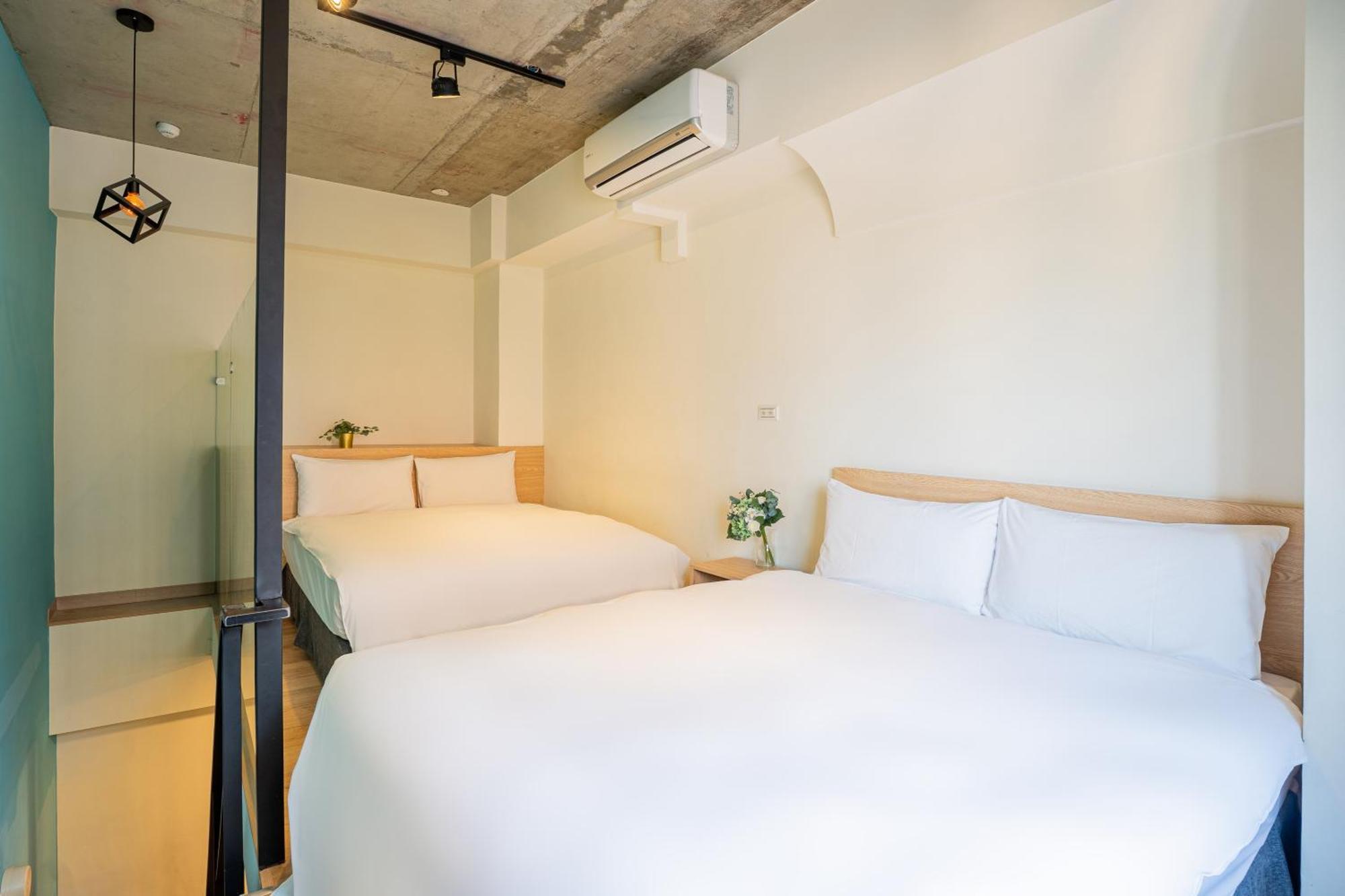 Check Inn Express Taichung Yizhong Exterior foto