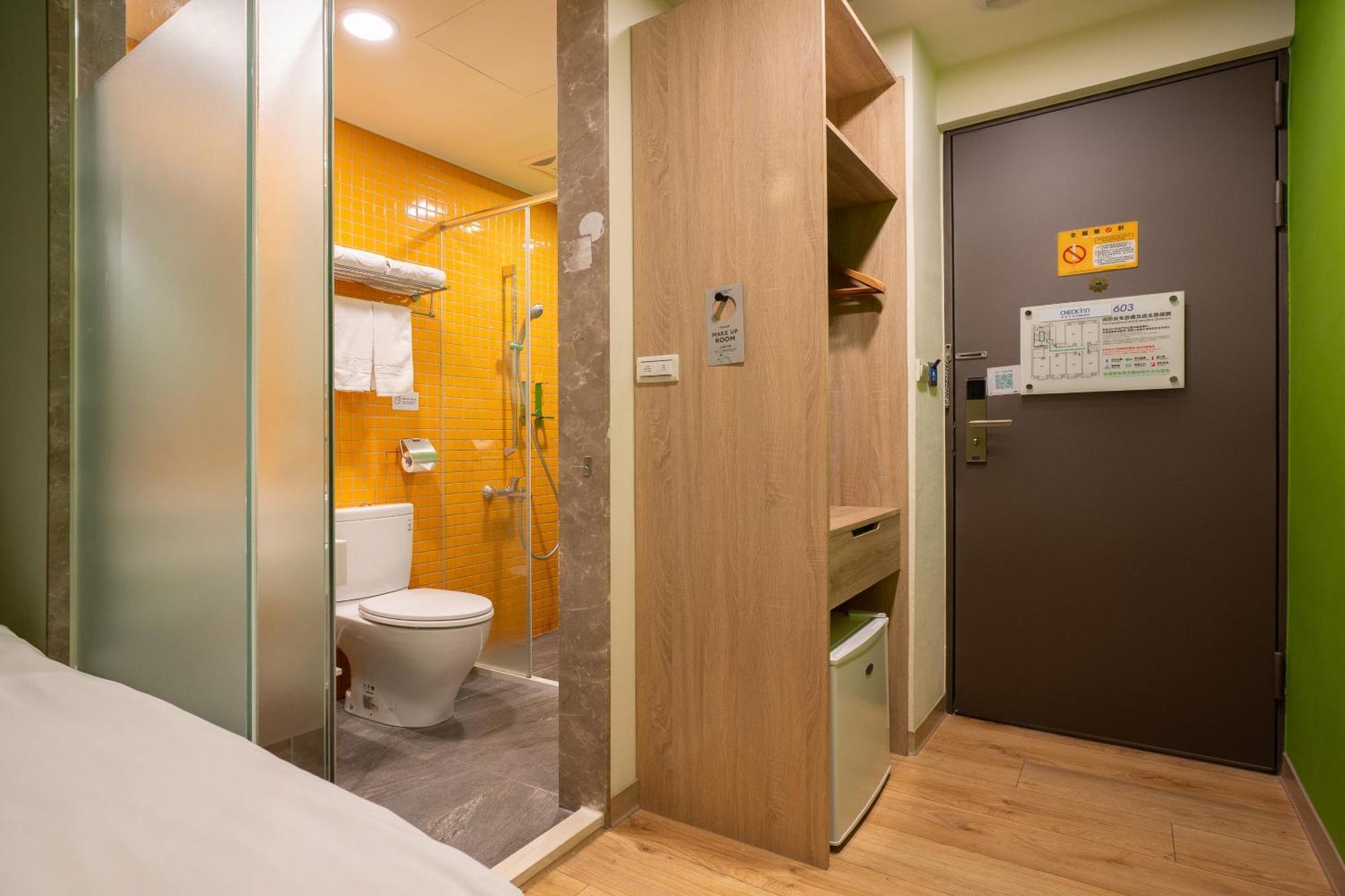 Check Inn Express Taichung Yizhong Exterior foto