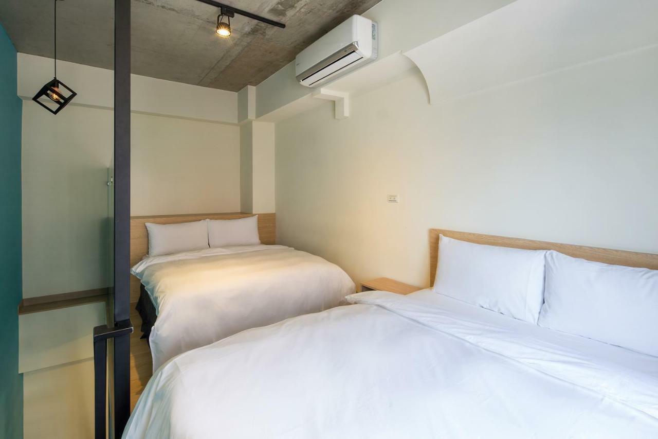 Check Inn Express Taichung Yizhong Exterior foto